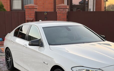 BMW 5 серия, 2011 год, 1 820 000 рублей, 4 фотография