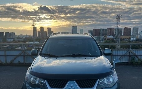 Mitsubishi Outlander III рестайлинг 3, 2007 год, 750 000 рублей, 2 фотография