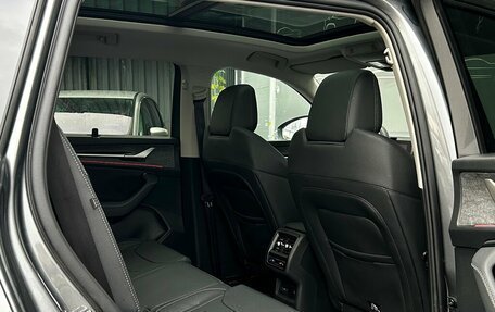 Skoda Kodiaq, 2025 год, 5 699 900 рублей, 12 фотография