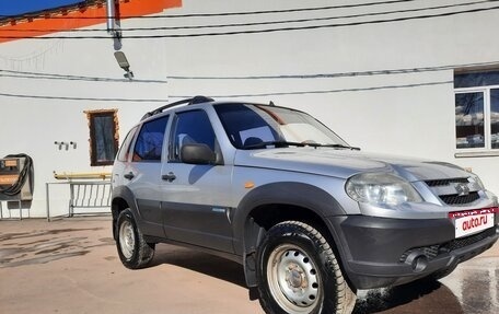 Chevrolet Niva I рестайлинг, 2010 год, 530 000 рублей, 4 фотография