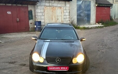 Mercedes-Benz C-Класс, 2002 год, 390 000 рублей, 2 фотография