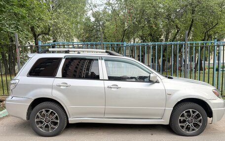 Mitsubishi Outlander III рестайлинг 3, 2004 год, 350 000 рублей, 3 фотография