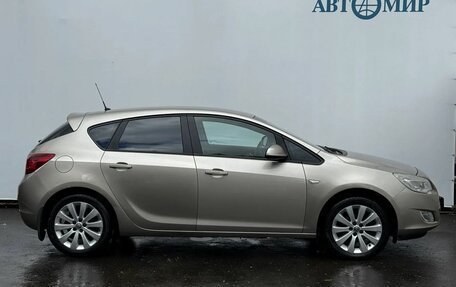 Opel Astra J, 2011 год, 579 000 рублей, 4 фотография