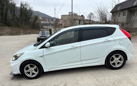 Hyundai Solaris II рестайлинг, 2011 год, 650 000 рублей, 8 фотография