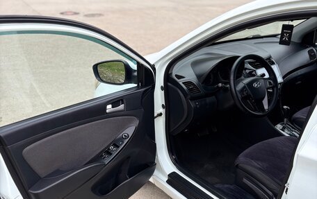 Hyundai Solaris II рестайлинг, 2011 год, 650 000 рублей, 9 фотография