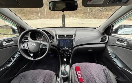 Hyundai Solaris II рестайлинг, 2011 год, 650 000 рублей, 14 фотография