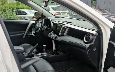 Toyota RAV4, 2018 год, 2 900 000 рублей, 6 фотография