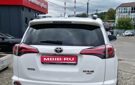Toyota RAV4, 2018 год, 2 900 000 рублей, 4 фотография