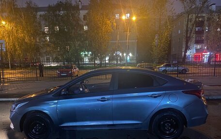 Hyundai Solaris II рестайлинг, 2017 год, 899 999 рублей, 5 фотография