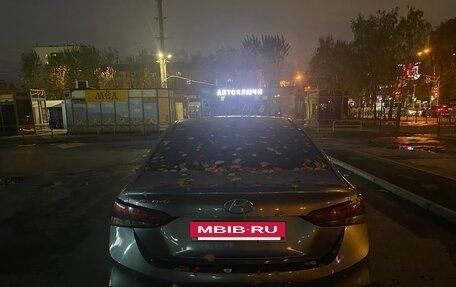 Hyundai Solaris II рестайлинг, 2017 год, 899 999 рублей, 7 фотография