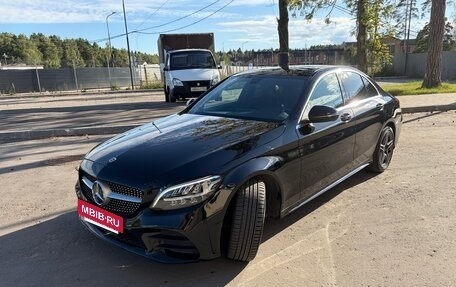 Mercedes-Benz C-Класс, 2018 год, 3 100 000 рублей, 2 фотография