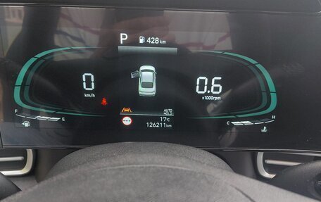 Hyundai Elantra, 2023 год, 1 650 000 рублей, 10 фотография