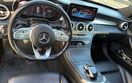Mercedes-Benz C-Класс, 2018 год, 3 100 000 рублей, 27 фотография