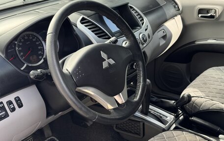 Mitsubishi L200 IV рестайлинг, 2012 год, 1 350 000 рублей, 9 фотография