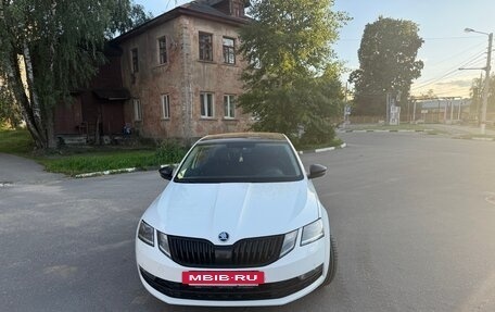 Skoda Octavia, 2017 год, 2 010 000 рублей, 2 фотография