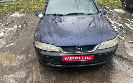 Opel Vectra B рестайлинг, 1998 год, 80 000 рублей, 1 фотография