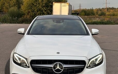 Mercedes-Benz E-Класс, 2017 год, 2 890 000 рублей, 2 фотография