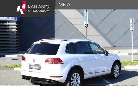 Volkswagen Touareg III, 2014 год, 1 998 000 рублей, 2 фотография