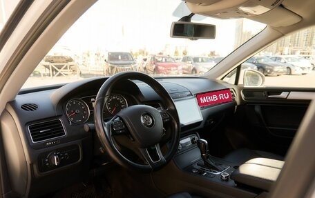 Volkswagen Touareg III, 2014 год, 1 998 000 рублей, 5 фотография