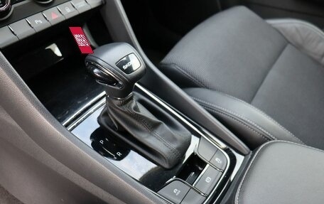 Skoda Karoq I, 2021 год, 2 300 000 рублей, 20 фотография