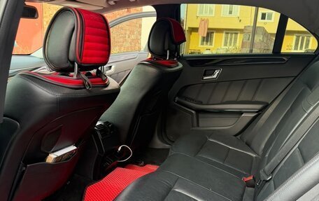 Mercedes-Benz E-Класс, 2011 год, 1 300 000 рублей, 5 фотография