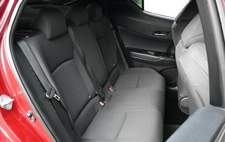 Toyota C-HR I рестайлинг, 2019 год, 2 329 000 рублей, 7 фотография