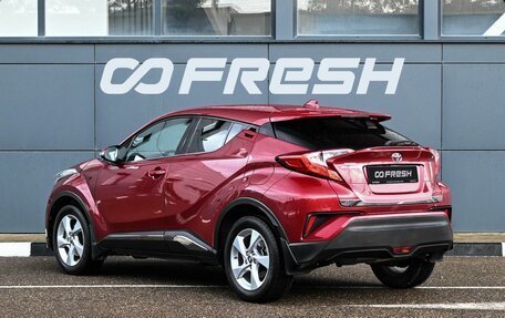 Toyota C-HR I рестайлинг, 2019 год, 2 329 000 рублей, 2 фотография