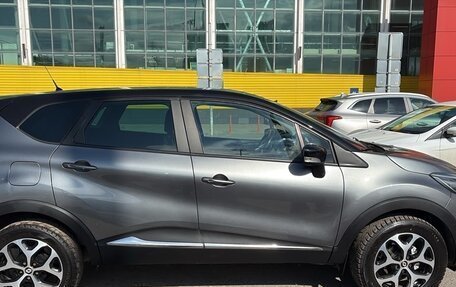 Renault Kaptur I рестайлинг, 2019 год, 900 000 рублей, 1 фотография