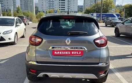 Renault Kaptur I рестайлинг, 2019 год, 900 000 рублей, 2 фотография
