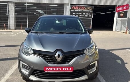 Renault Kaptur I рестайлинг, 2019 год, 900 000 рублей, 4 фотография