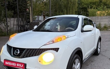 Nissan Juke II, 2013 год, 900 000 рублей, 3 фотография