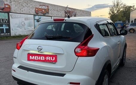 Nissan Juke II, 2013 год, 900 000 рублей, 6 фотография