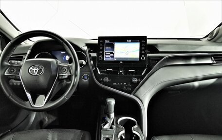 Toyota Camry, 2021 год, 3 215 000 рублей, 13 фотография