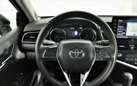 Toyota Camry, 2021 год, 3 215 000 рублей, 19 фотография