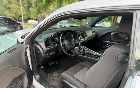 Dodge Challenger III рестайлинг 2, 2020 год, 3 950 000 рублей, 7 фотография
