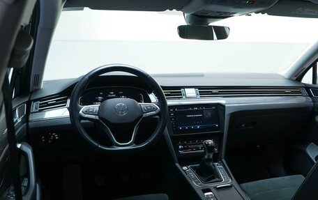 Volkswagen Passat B8 рестайлинг, 2021 год, 3 499 999 рублей, 6 фотография