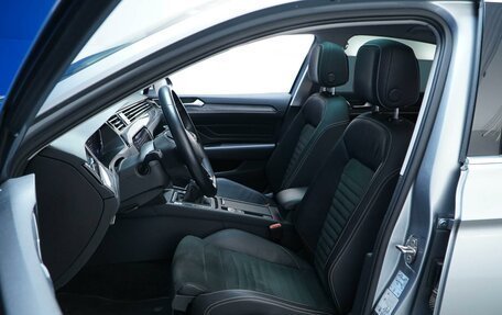 Volkswagen Passat B8 рестайлинг, 2021 год, 3 499 999 рублей, 10 фотография