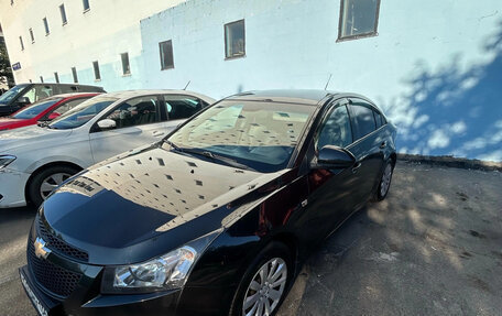 Chevrolet Cruze II, 2010 год, 550 000 рублей, 8 фотография