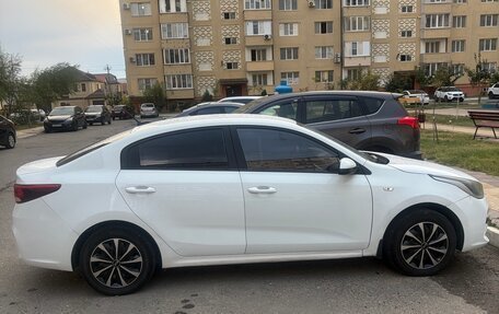 KIA Rio IV, 2019 год, 850 000 рублей, 4 фотография