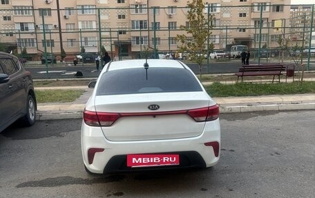 KIA Rio IV, 2019 год, 850 000 рублей, 2 фотография