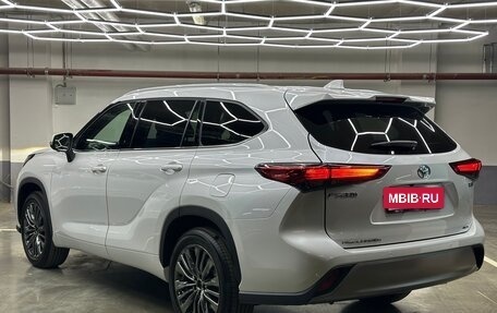 Toyota Highlander, 2026 год, 5 200 000 рублей, 8 фотография