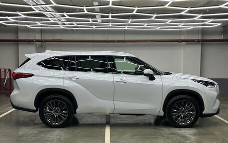 Toyota Highlander, 2026 год, 5 200 000 рублей, 10 фотография