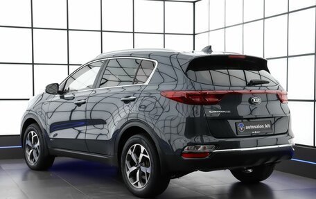 KIA Sportage IV рестайлинг, 2020 год, 2 390 000 рублей, 6 фотография