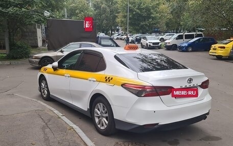 Toyota Camry, 2018 год, 1 440 000 рублей, 5 фотография