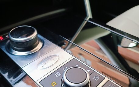 Land Rover Discovery IV, 2017 год, 3 900 000 рублей, 28 фотография