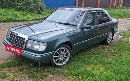 Mercedes-Benz W124, 1985 год, 500 000 рублей, 4 фотография