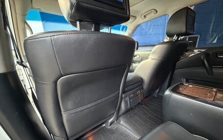 Infiniti QX56, 2012 год, 3 500 000 рублей, 23 фотография