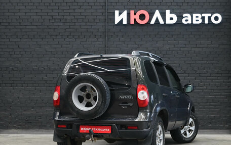 Chevrolet Niva I рестайлинг, 2010 год, 300 000 рублей, 7 фотография