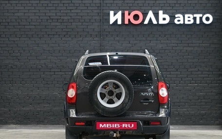 Chevrolet Niva I рестайлинг, 2010 год, 300 000 рублей, 5 фотография