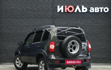 Chevrolet Niva I рестайлинг, 2010 год, 300 000 рублей, 4 фотография